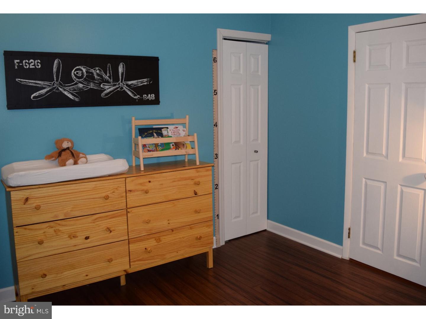 7925 Calvert Street Philadelphia, PA 19152 - Photo 6 of 22 Gallery Image 6