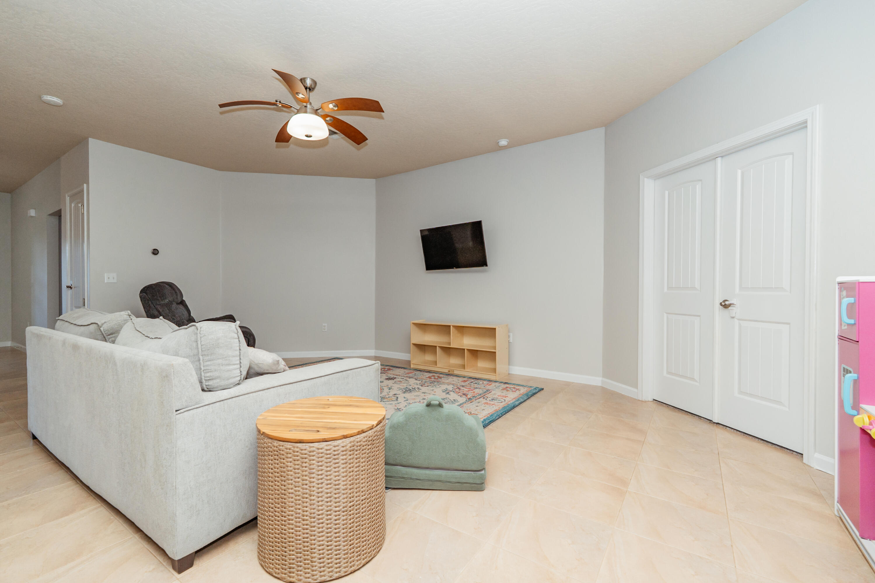 5280 Moore Loop Crestview, FL 32536 - Photo 3 of 25 DSC09484