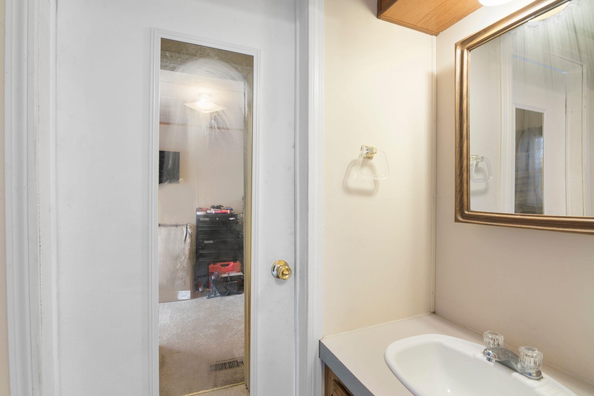 7 Robbins Street Hinsdale, NH 03451 - Photo 15 of 18