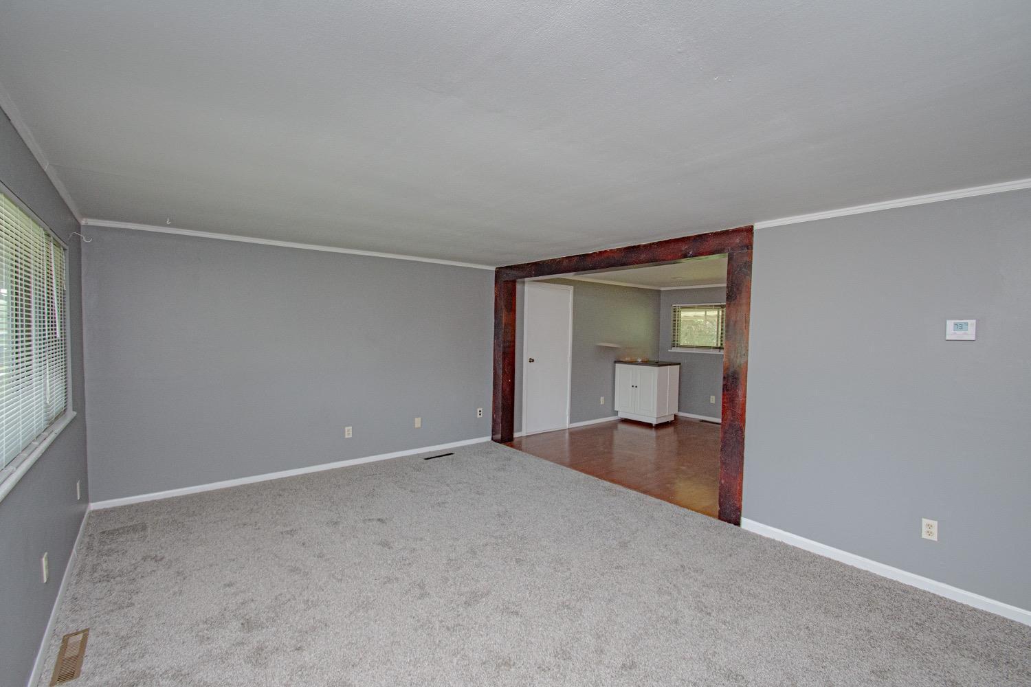1637 West Stroop Road Kettering, OH 45439 - Photo 2 of 24 Gallery Image 2