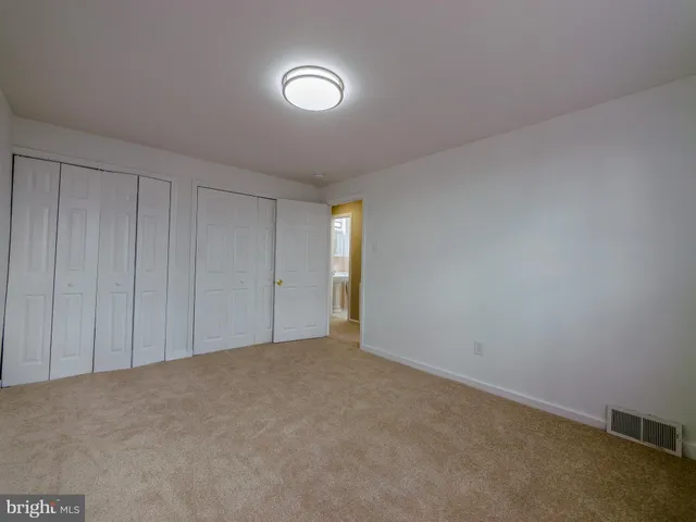 $180,000 | 325 White Avenue, Linwood, PA 19061