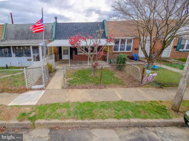 $180,000 | 325 White Avenue, Linwood, PA 19061