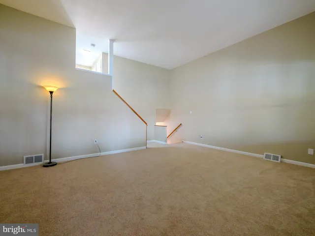 $180,000 | 325 White Avenue, Linwood, PA 19061