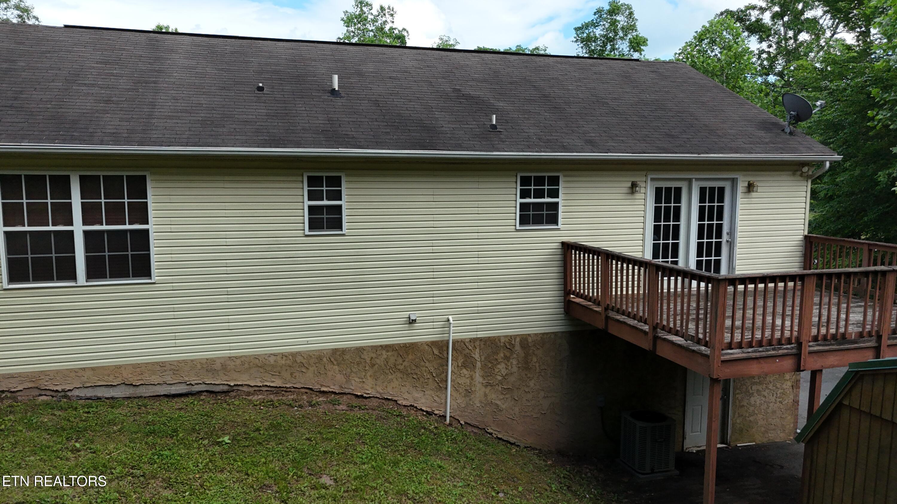 211 Jamie Street Maynardville, TN 37807 - Photo 7 of 27 2025-05-19 15.49.15-1