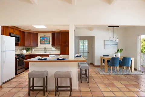$1,072,000 | 73-1177 Ahulani Street, Kailua-Kona, HI 96740