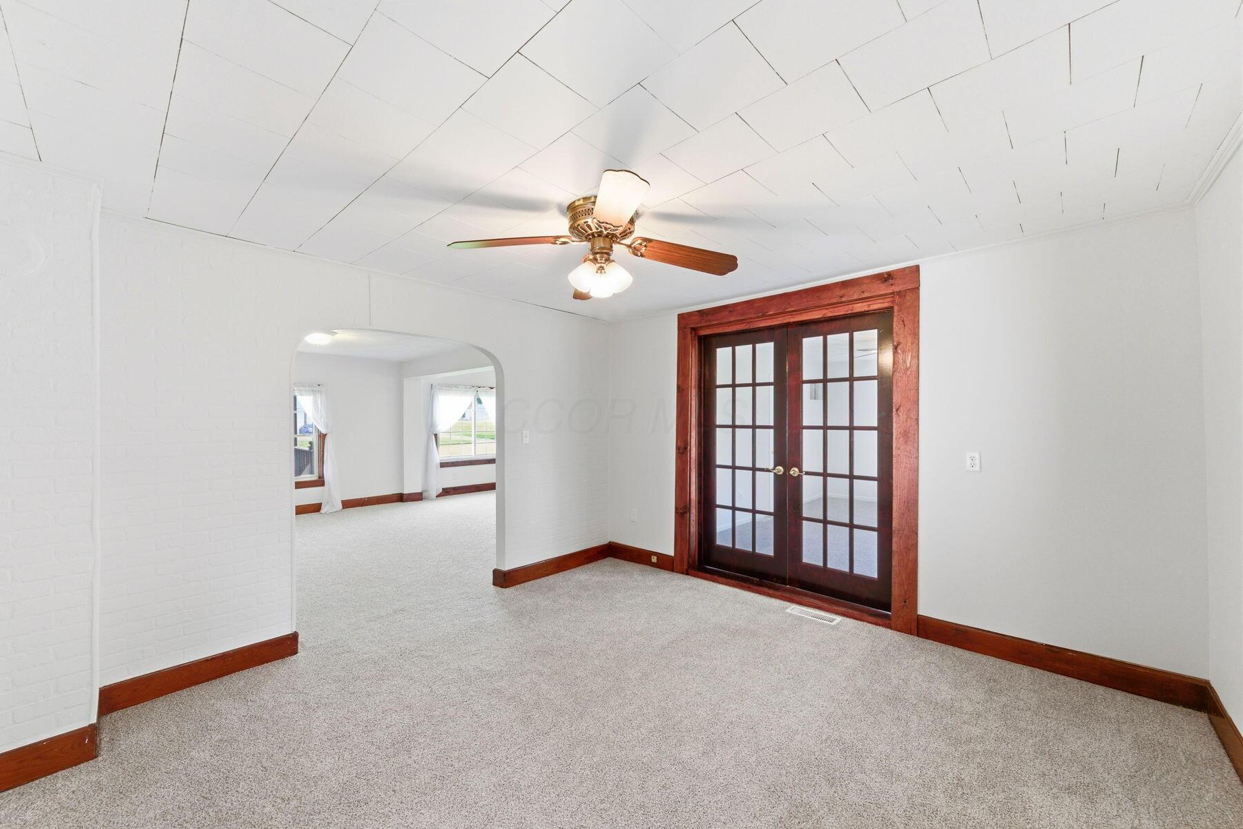 2113 Smeltzer Road Marion, OH 43302 - Photo 12 of 29 Dining room