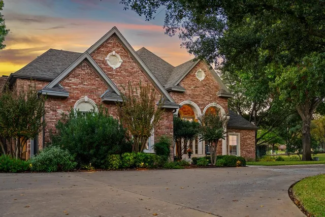 $1,900,000 | 2409 West Commerce Street, San Saba, TX 76877