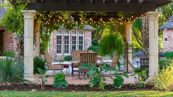 $1,900,000 | 2409 West Commerce Street, San Saba, TX 76877