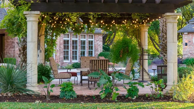 $1,900,000 | 2409 West Commerce Street, San Saba, TX 76877