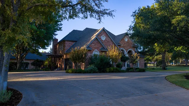 $1,900,000 | 2409 West Commerce Street, San Saba, TX 76877