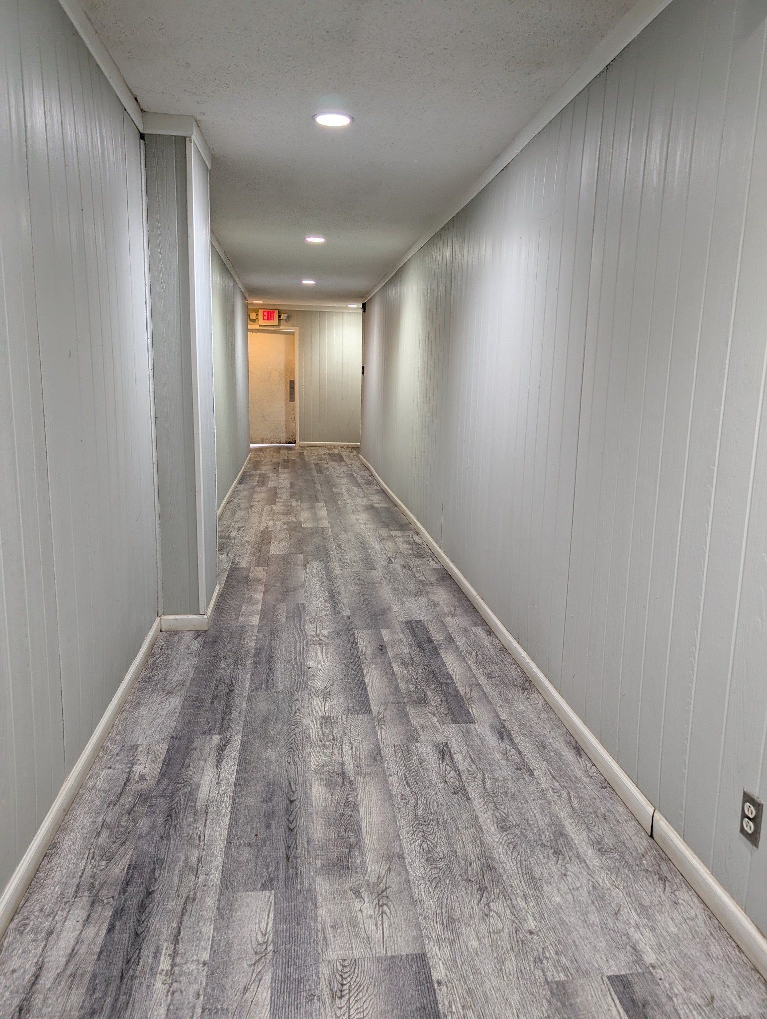 441 Harding Place, Unit B2 Nashville, TN 37211 - Photo 2 of 12 a view of empty room