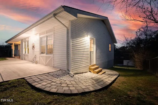 $514,990 | 508 Woodhaven Drive, Johnson City, TN 37604