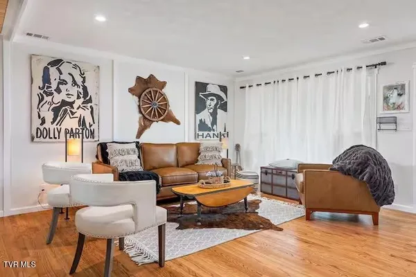 $514,990 | 508 Woodhaven Drive, Johnson City, TN 37604