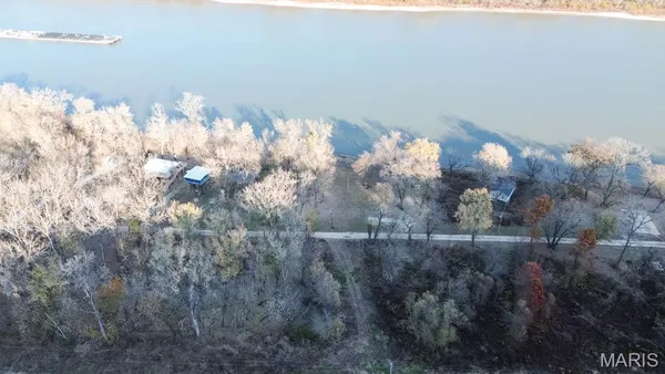 $38,000 | 141 Alexander Lane, Eldred, IL 62027