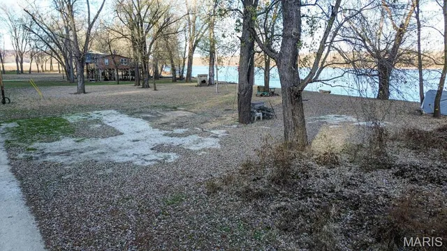 $42,000 | 141 Alexander Lane, Eldred, IL 62027