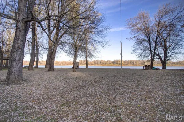 $38,000 | 141 Alexander Lane, Eldred, IL 62027