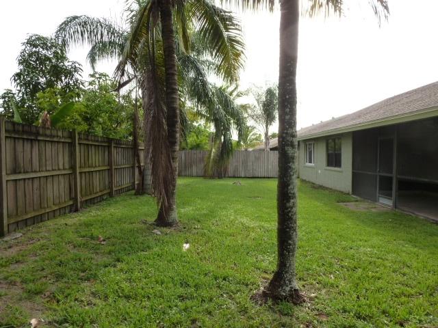 9212 Edgemont Lane Boca Raton, FL 33434 - Photo 13 of 15 (79)