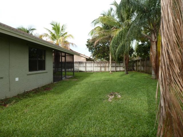 9212 Edgemont Lane Boca Raton, FL 33434 - Photo 15 of 15 (84)