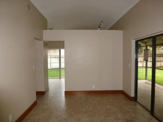 9212 Edgemont Lane Boca Raton, FL 33434 - Photo 5 of 15 (27)DR