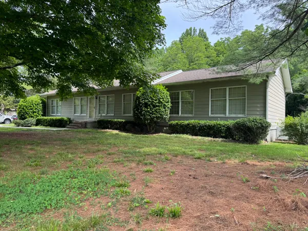 $329,900 | 30 West Paradise Drive, Winchester, TN 37398
