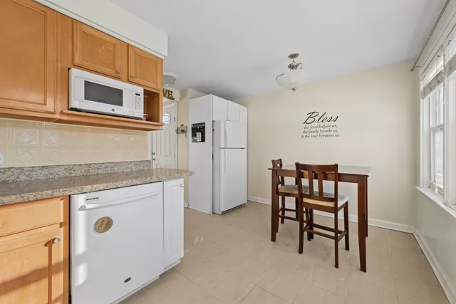 $399,000 | 126 North Rohlwing Road, Palatine, IL 60074