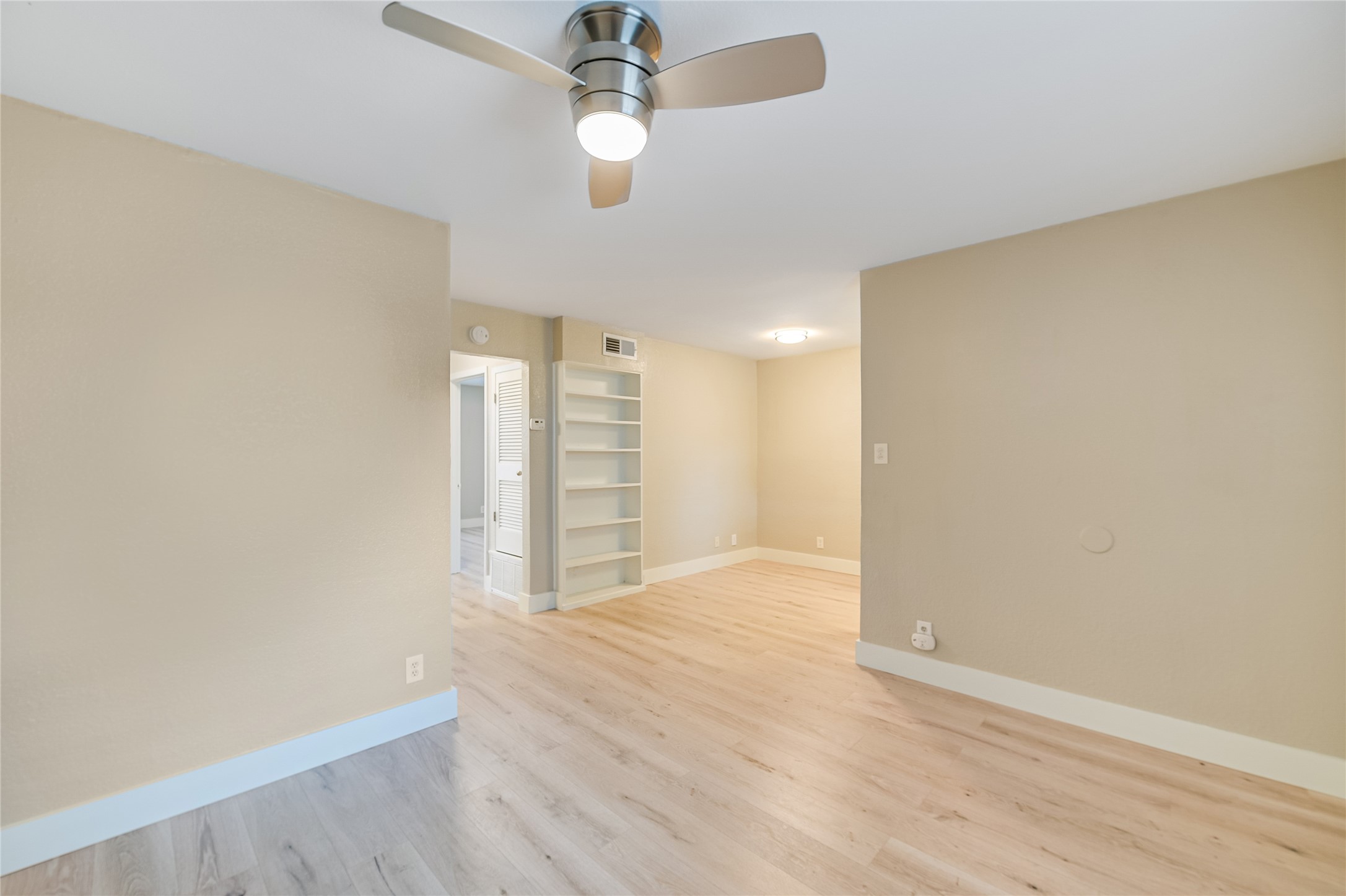 2401 Manor Road, Unit 131 Austin, TX 78722 - Photo 7 of 20
