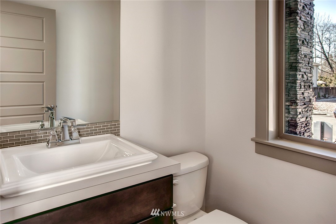 836 Chelan Place Northeast Renton, WA 98059 - Photo 11 of 23 Gallery Image 11