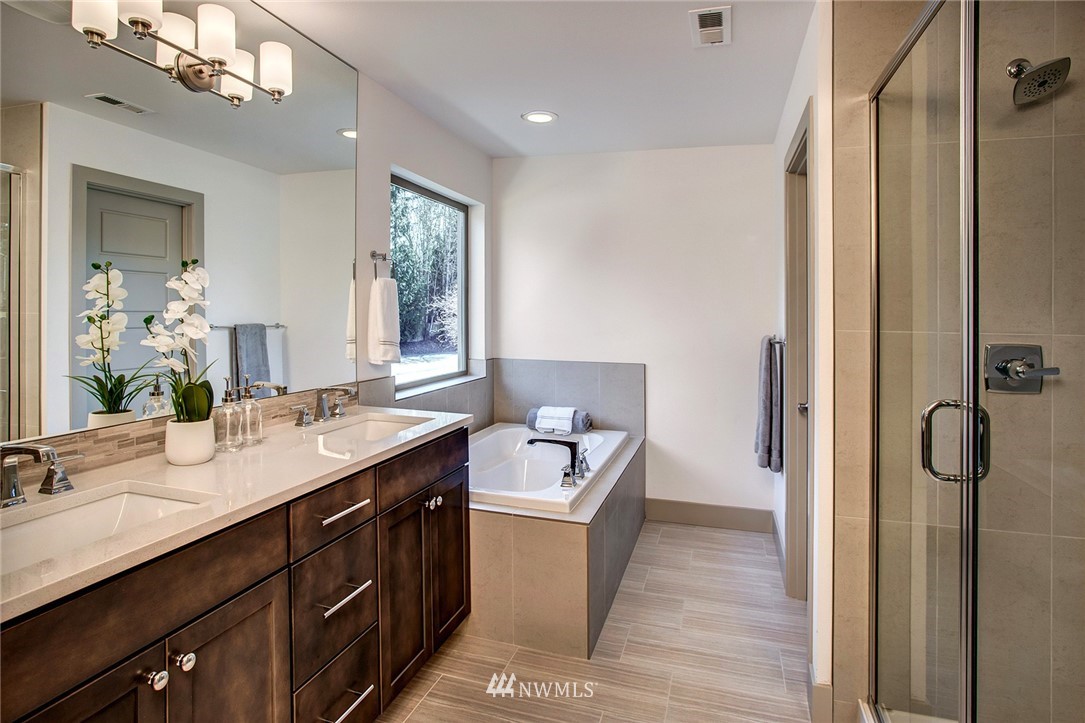 836 Chelan Place Northeast Renton, WA 98059 - Photo 14 of 23 Gallery Image 14