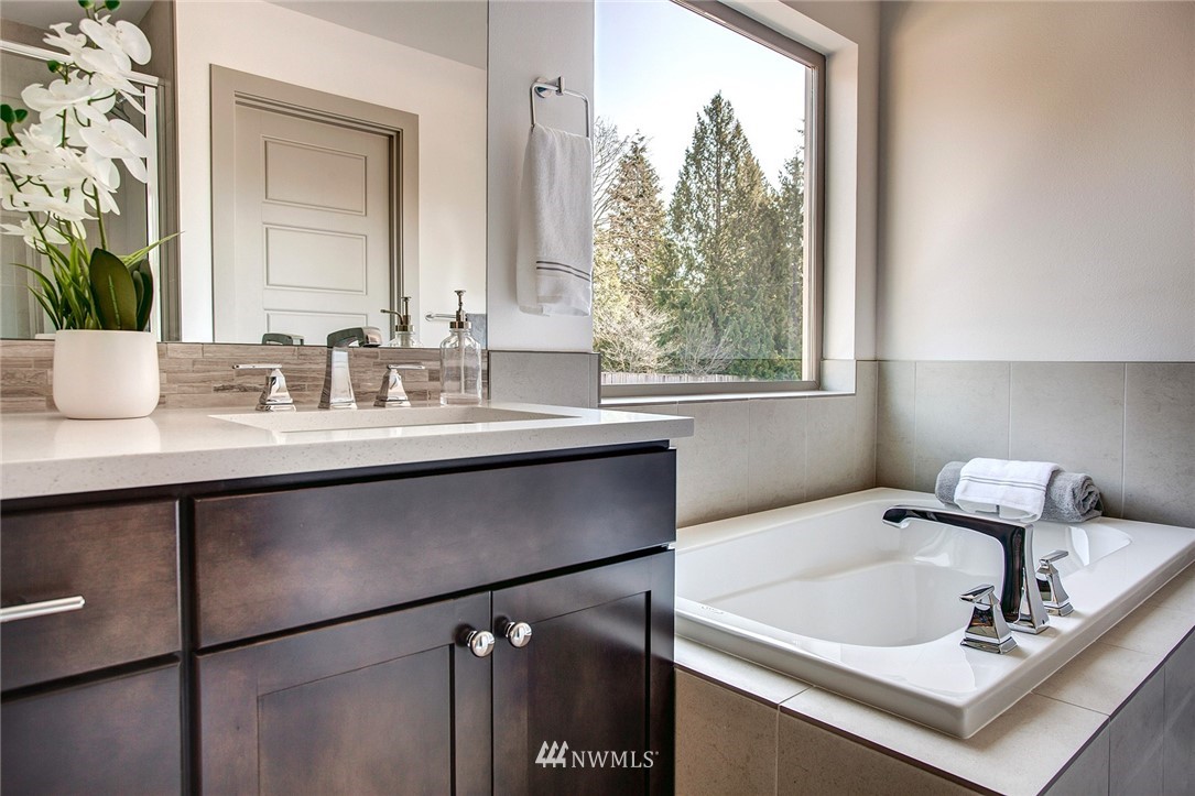 836 Chelan Place Northeast Renton, WA 98059 - Photo 15 of 23 Gallery Image 15