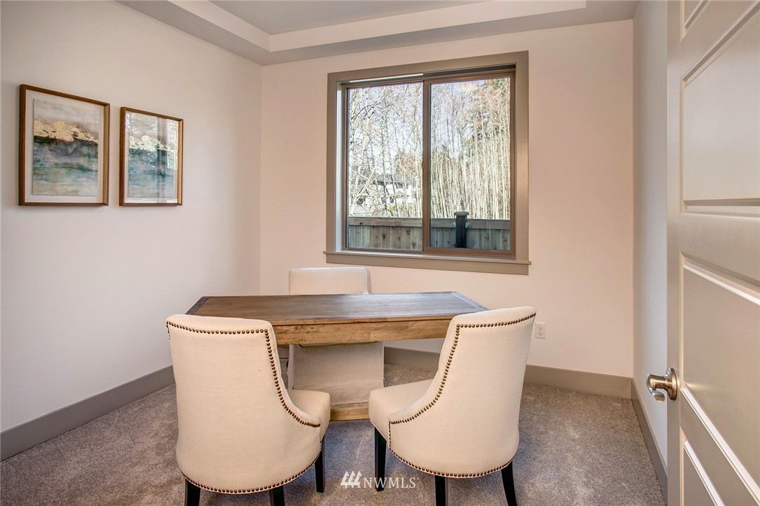 836 Chelan Place Northeast Renton, WA 98059 - Photo 10 of 23 Gallery Image 10