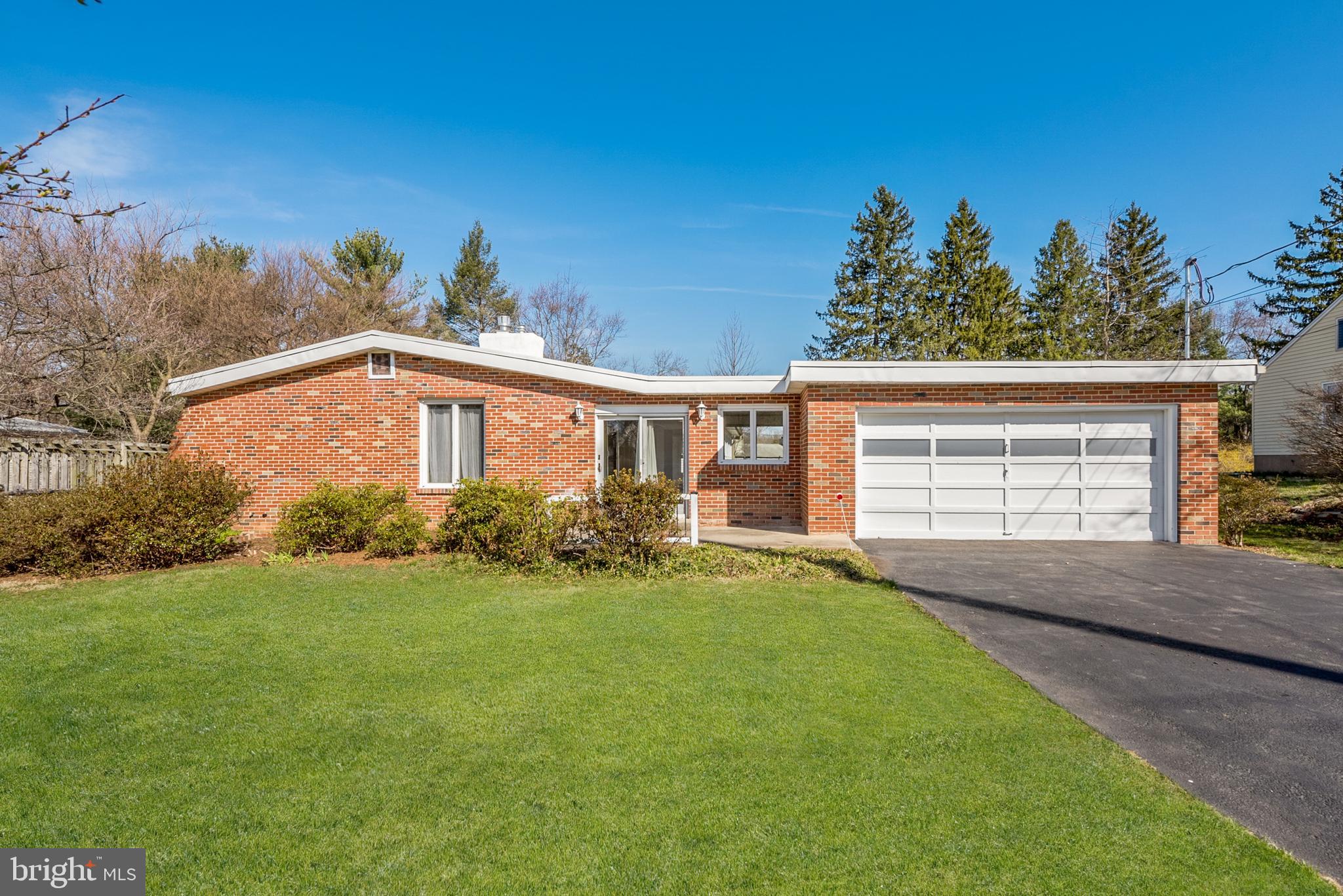 106 West Upper Ferry Road Ewing, NJ 08628 - Photo 1 of 25 Front