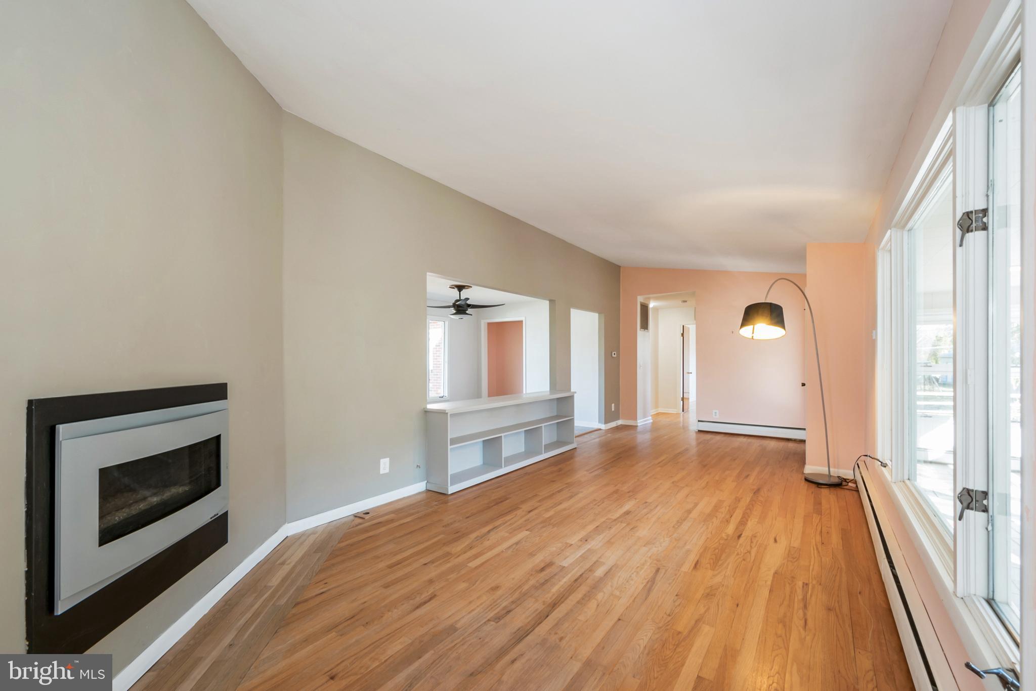 106 West Upper Ferry Road Ewing, NJ 08628 - Photo 7 of 25 Living Room