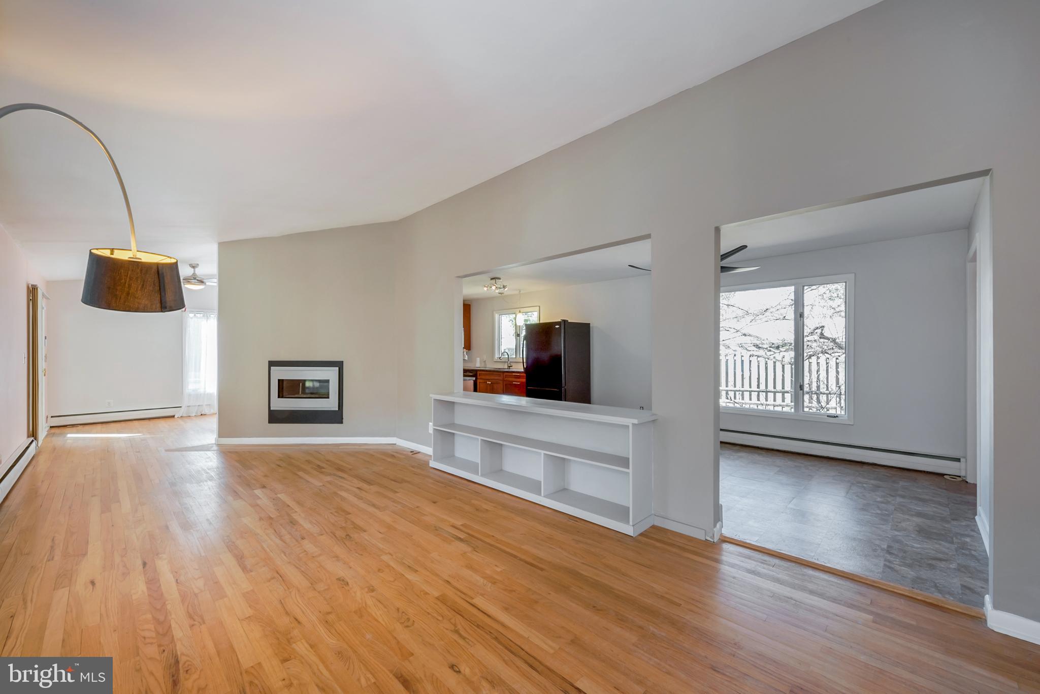 106 West Upper Ferry Road Ewing, NJ 08628 - Photo 8 of 25 Living Room