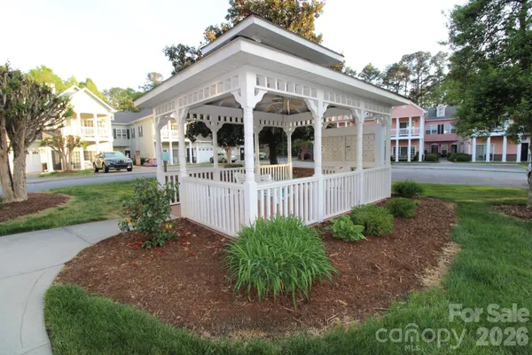 $238,500 | 1364 21st Avenue Northeast, Hickory, NC 28601