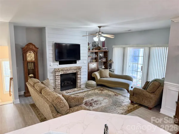 $238,500 | 1364 21st Avenue Northeast, Hickory, NC 28601
