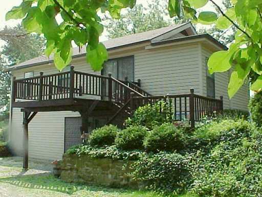 415 Whitestown Road Butler, PA 16001 - Photo 2 of 3