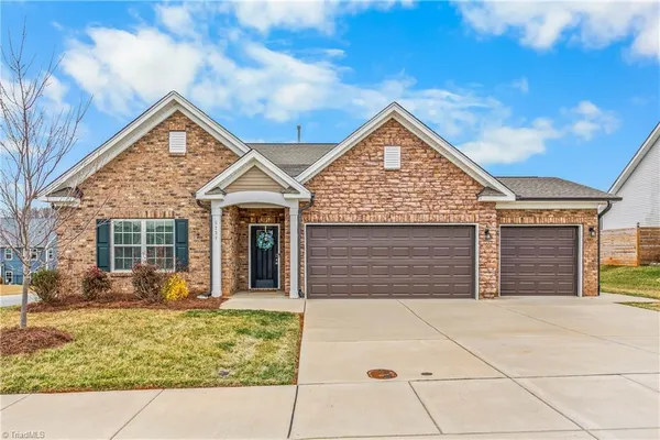 $449,900 | 6231 Finch Meadow, Clemmons, NC 27012