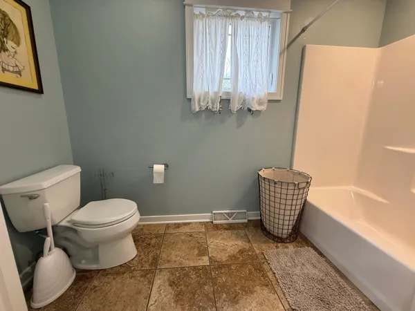 $724,900 | 11362 East Shore Drive, Delton, MI 49046