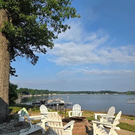 $724,900 | 11362 East Shore Drive, Delton, MI 49046
