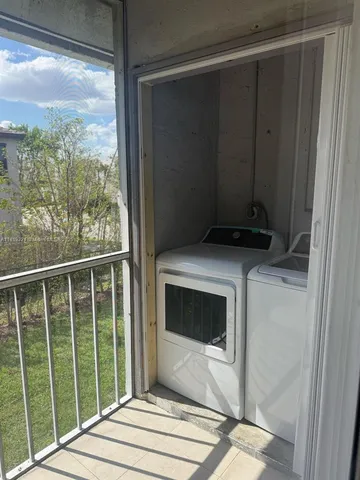 $1,995 | 438 Northeast 210th Cir Terrace, Unit 2024B, Miami, FL 33179