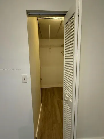 $1,995 | 438 Northeast 210th Cir Terrace, Unit 2024B, Miami, FL 33179