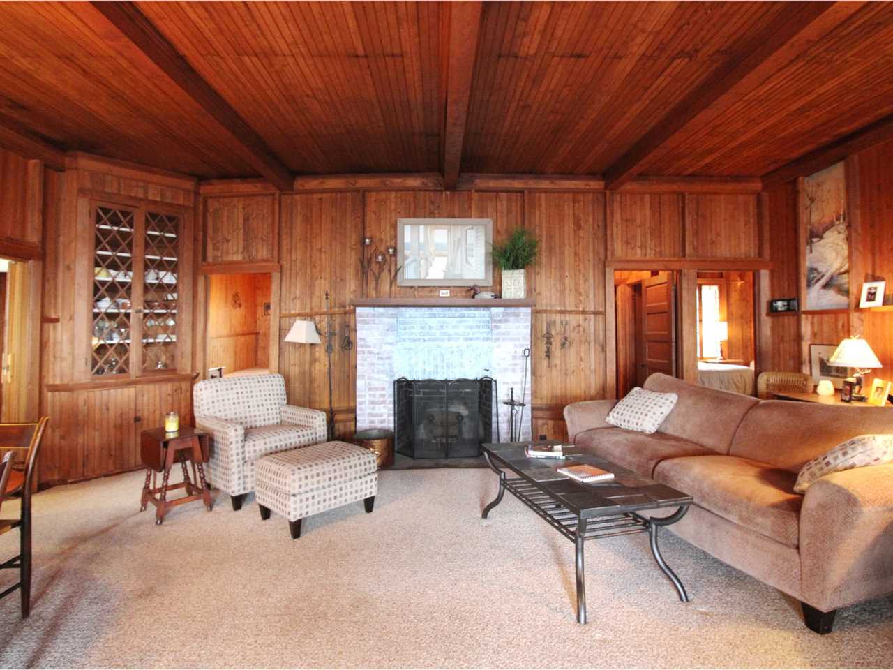 58 Sunset Cliff Road Burlington, VT 05408 - Photo 8 of 33 Gallery Image 8