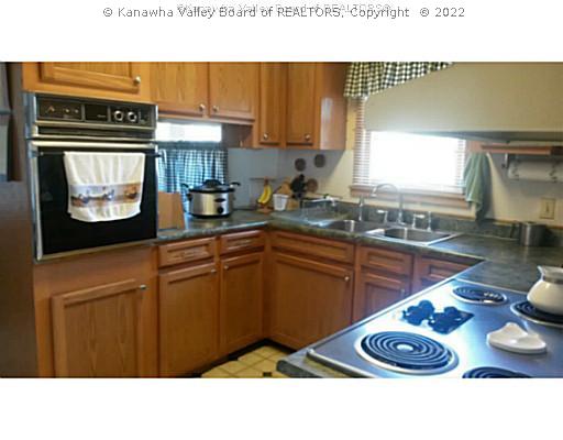 304 Oakview Terrace Ripley, WV 25271 - Photo 6 of 16 Kitchen.