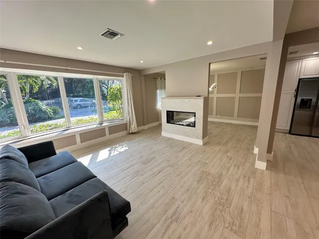 $5,200 | 3341 Liberty Street, Hollywood, FL 33021