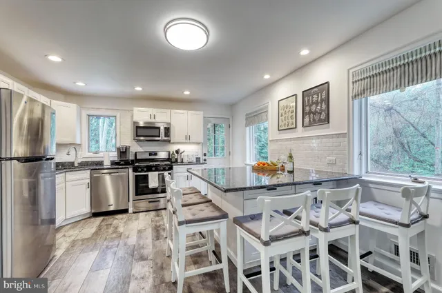 $5,990 | 191 Lakeshore Drive, Oakland, NJ 07436