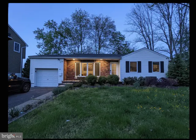 $5,990 | 191 Lakeshore Drive, Oakland, NJ 07436