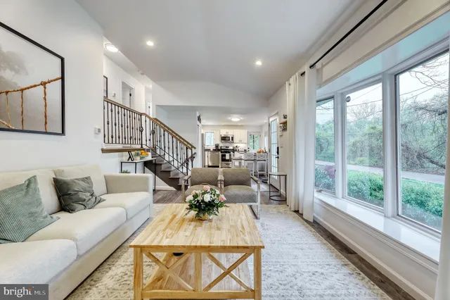 $5,990 | 191 Lakeshore Drive, Oakland, NJ 07436