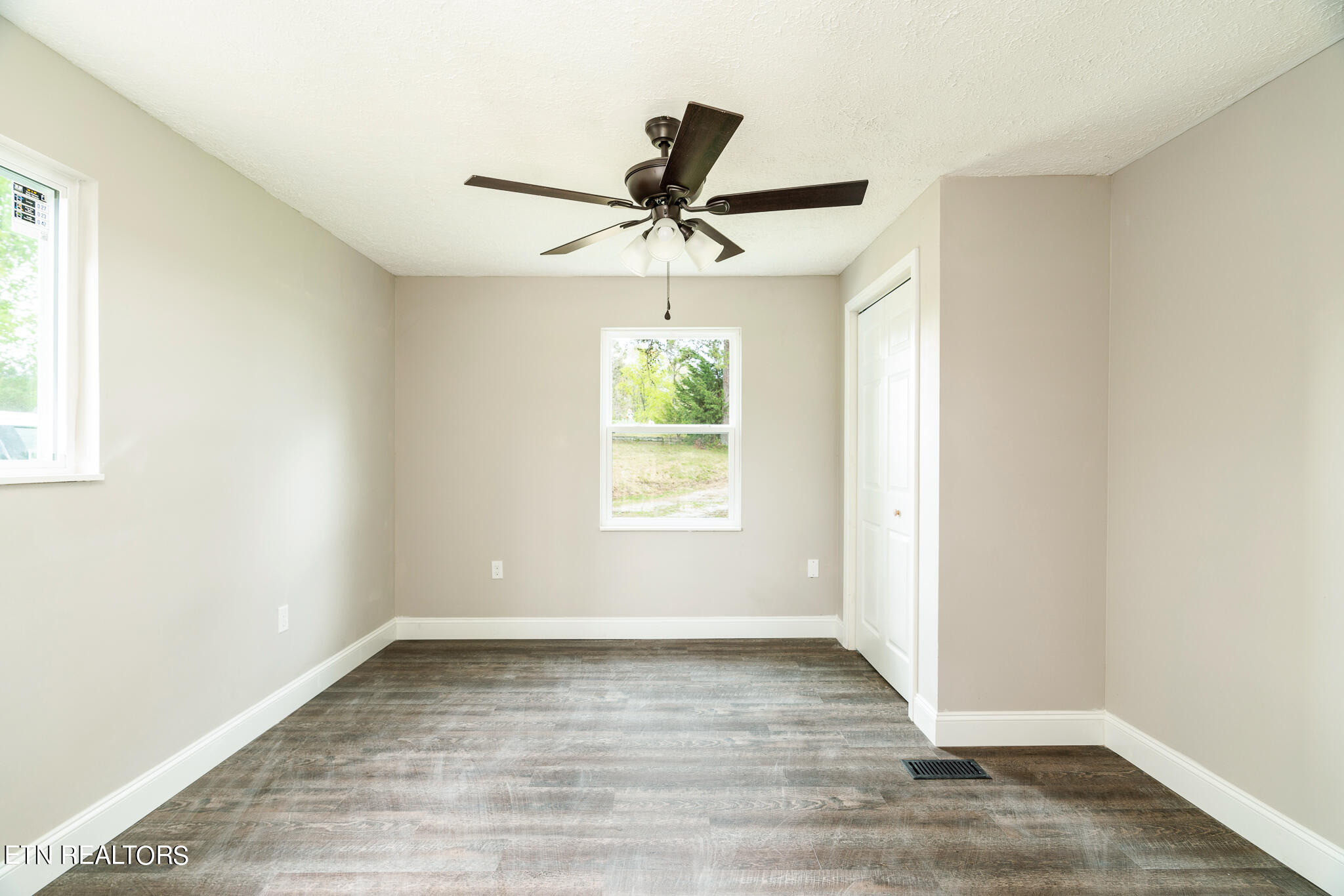 461 Cemetery Road Loudon, TN 37774 - Photo 18 of 26 Bedroom