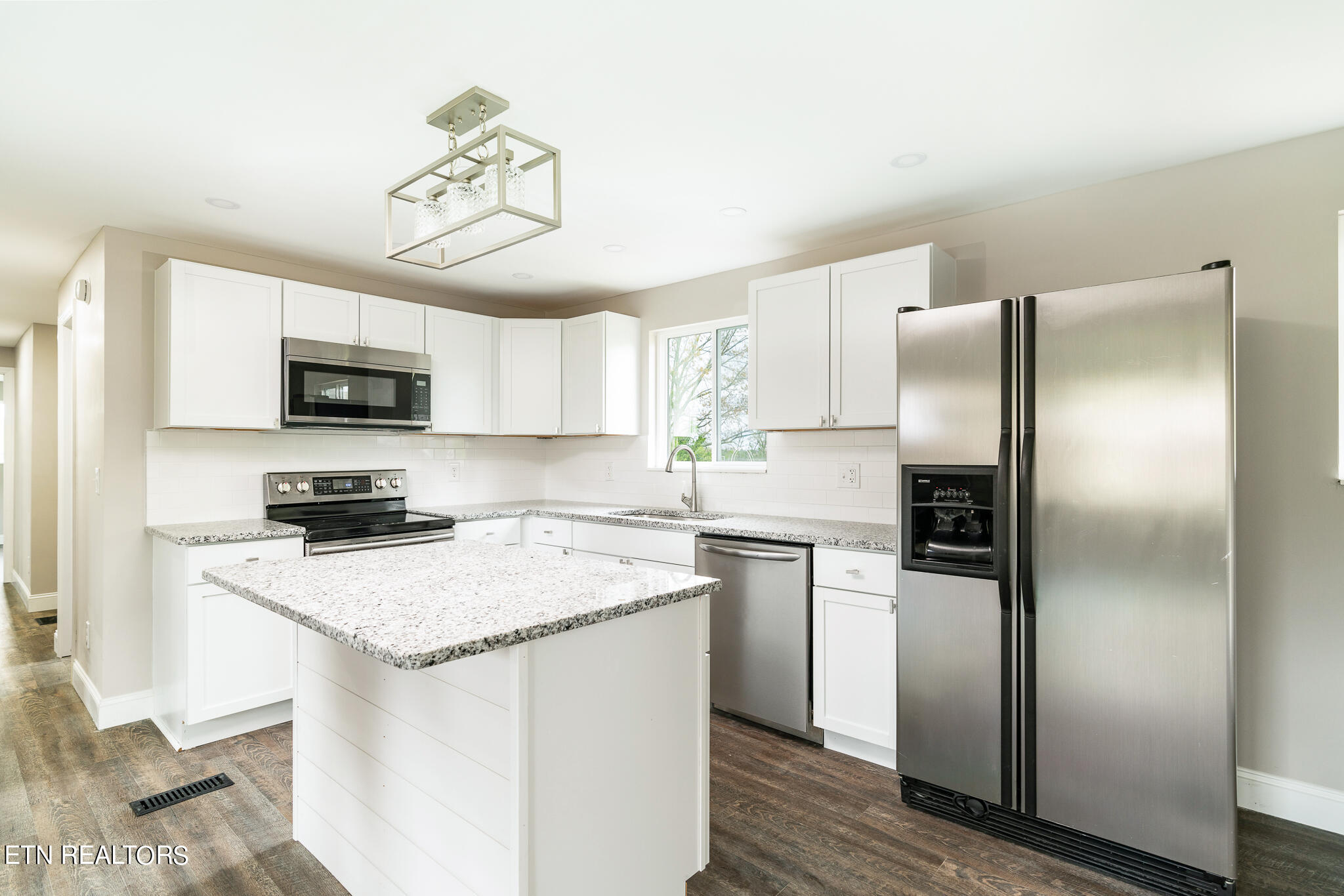 461 Cemetery Road Loudon, TN 37774 - Photo 7 of 26 Kitchen