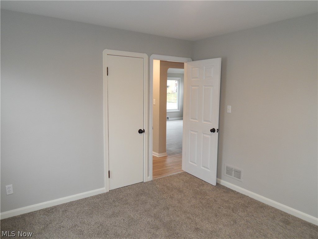 6170 Stanbury Road Parma, OH 44129 - Photo 6 of 27